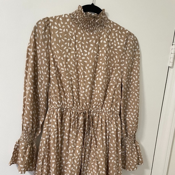 Tan long sleeve mini dress - Picture 1 of 2